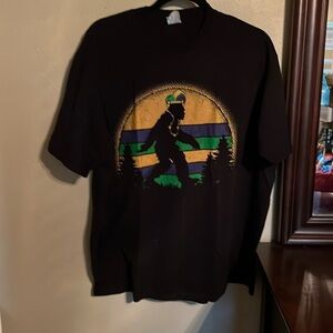 Men’s XL Mardi Gras Sasquatch T-Shirt